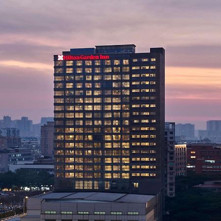 Hilton Garden Inn Wuhan Hankou Zewnętrze zdjęcie