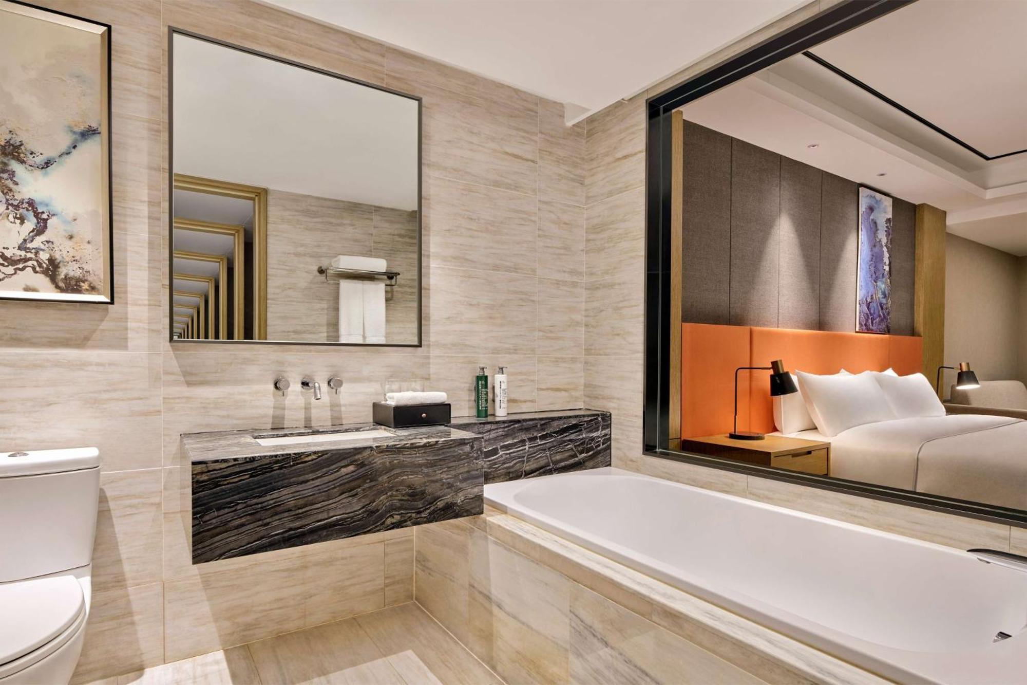 Hilton Garden Inn Wuhan Hankou Zewnętrze zdjęcie