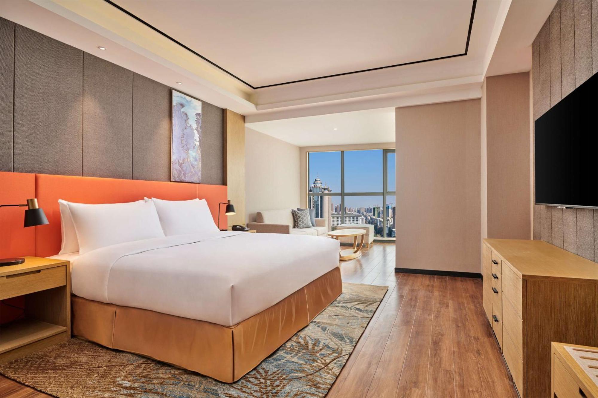 Hilton Garden Inn Wuhan Hankou Zewnętrze zdjęcie