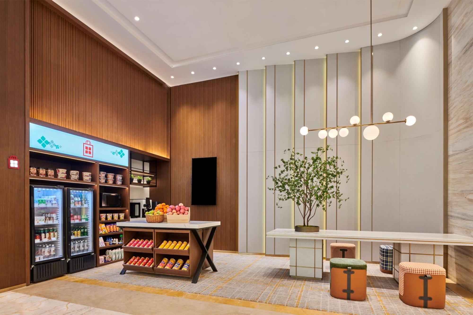 Hilton Garden Inn Wuhan Hankou Zewnętrze zdjęcie