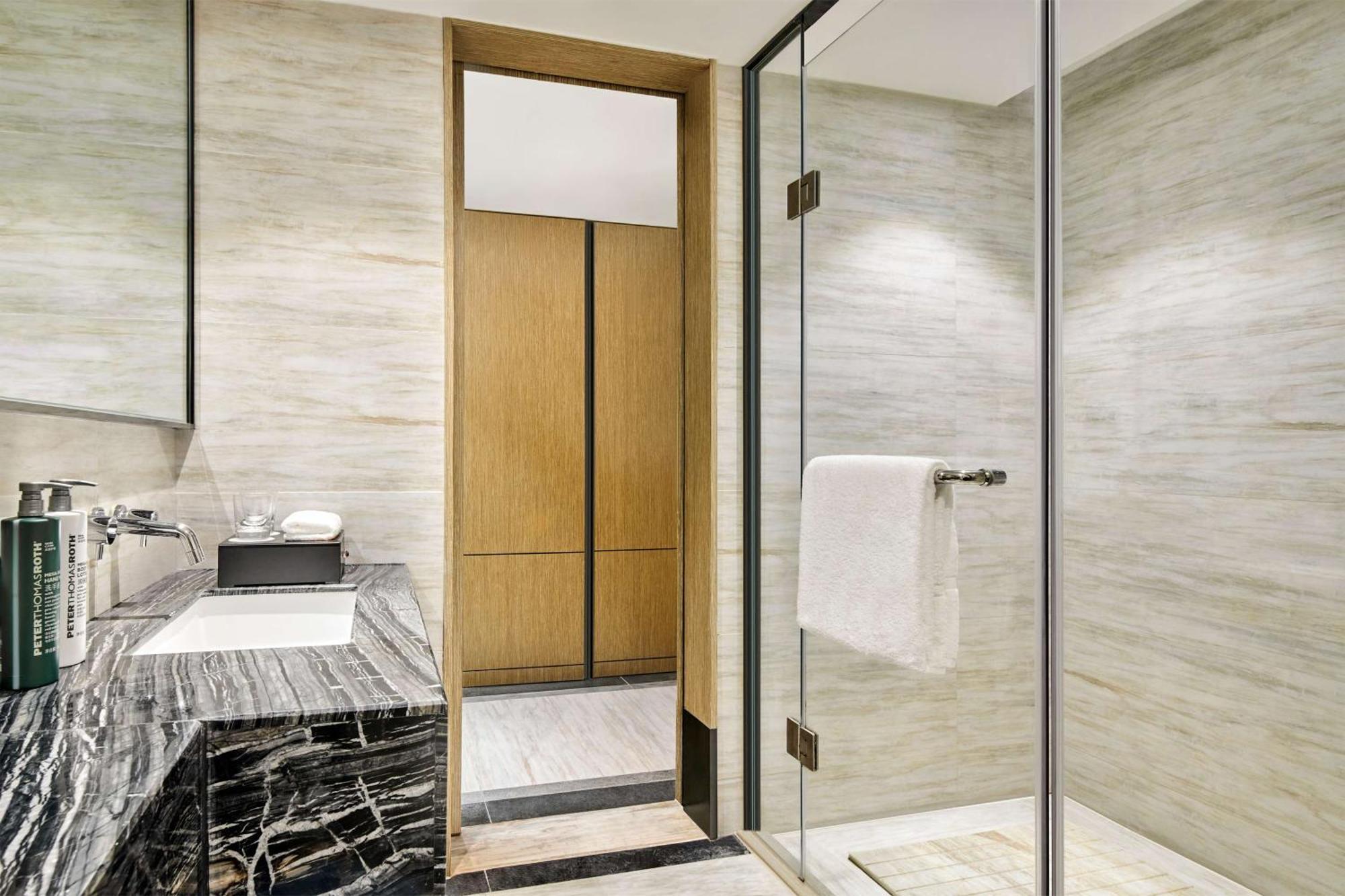 Hilton Garden Inn Wuhan Hankou Zewnętrze zdjęcie
