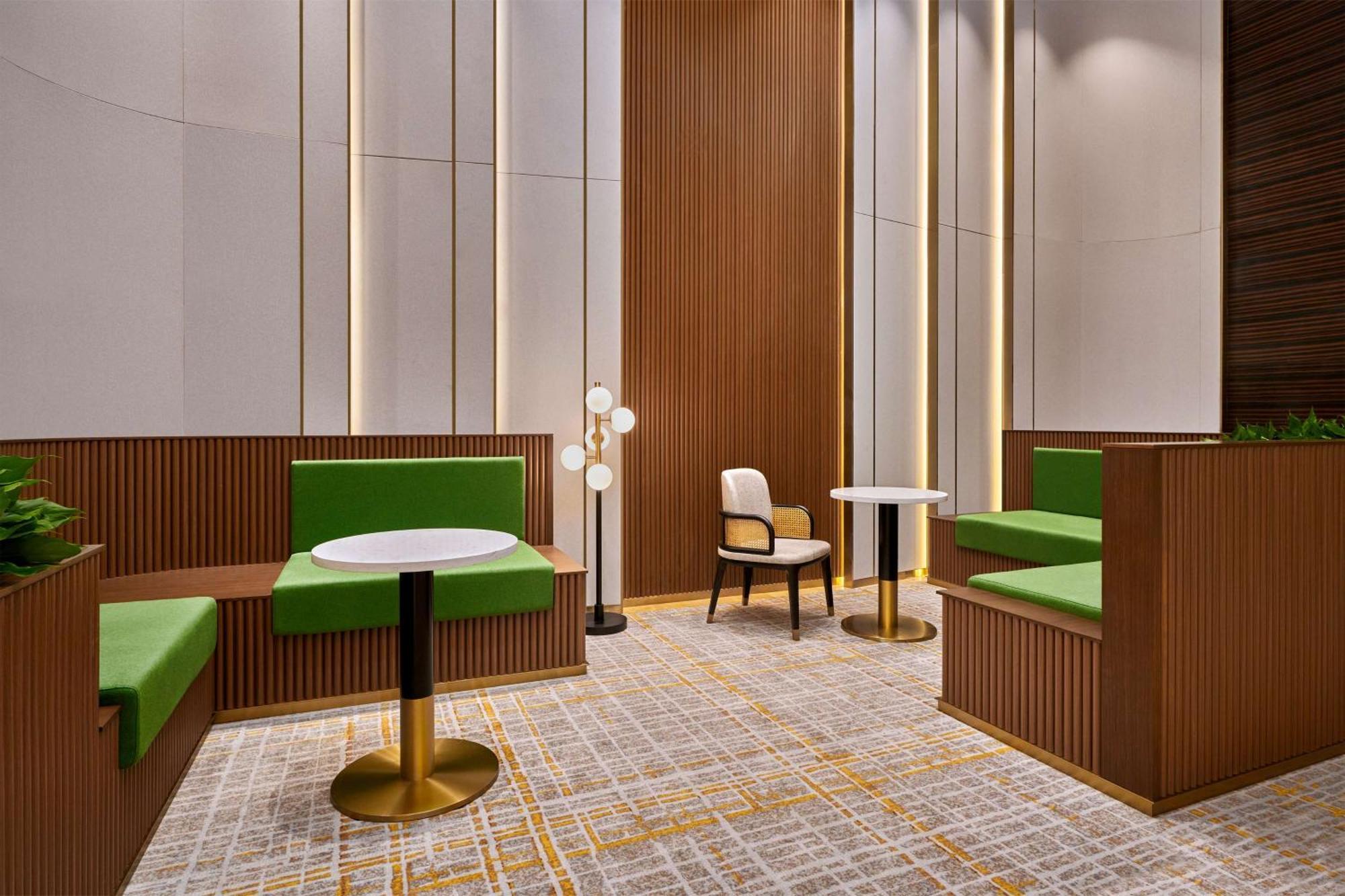 Hilton Garden Inn Wuhan Hankou Zewnętrze zdjęcie