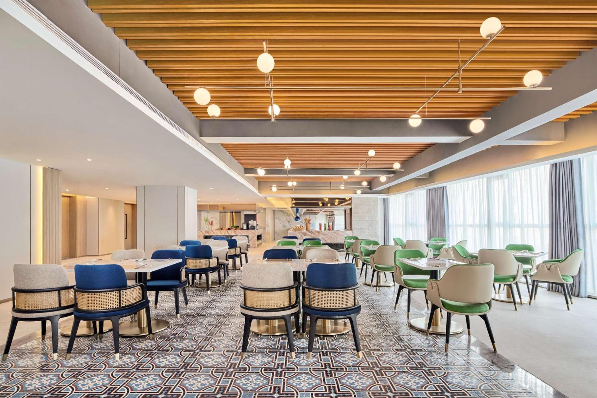 Hilton Garden Inn Wuhan Hankou Zewnętrze zdjęcie