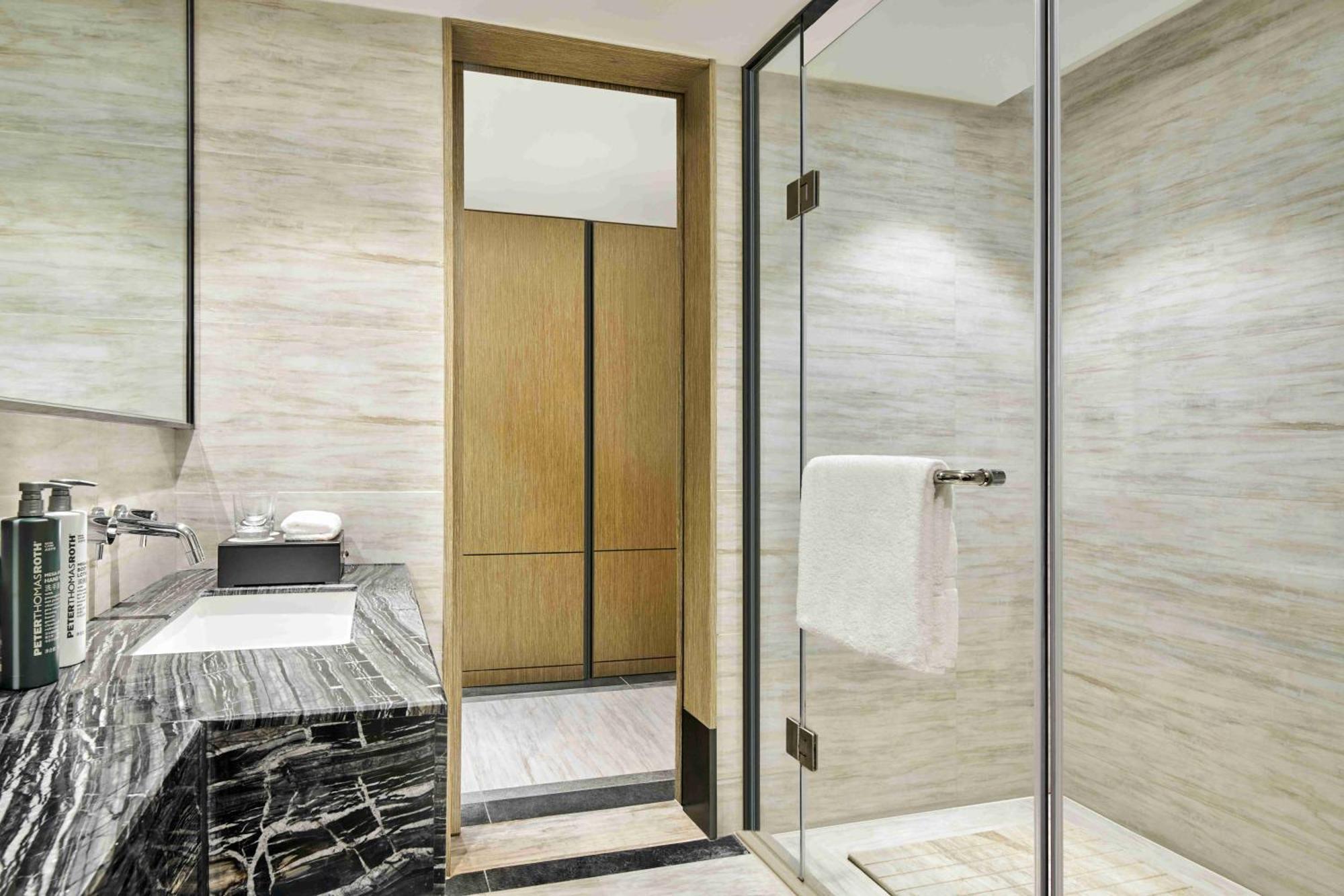 Hilton Garden Inn Wuhan Hankou Zewnętrze zdjęcie