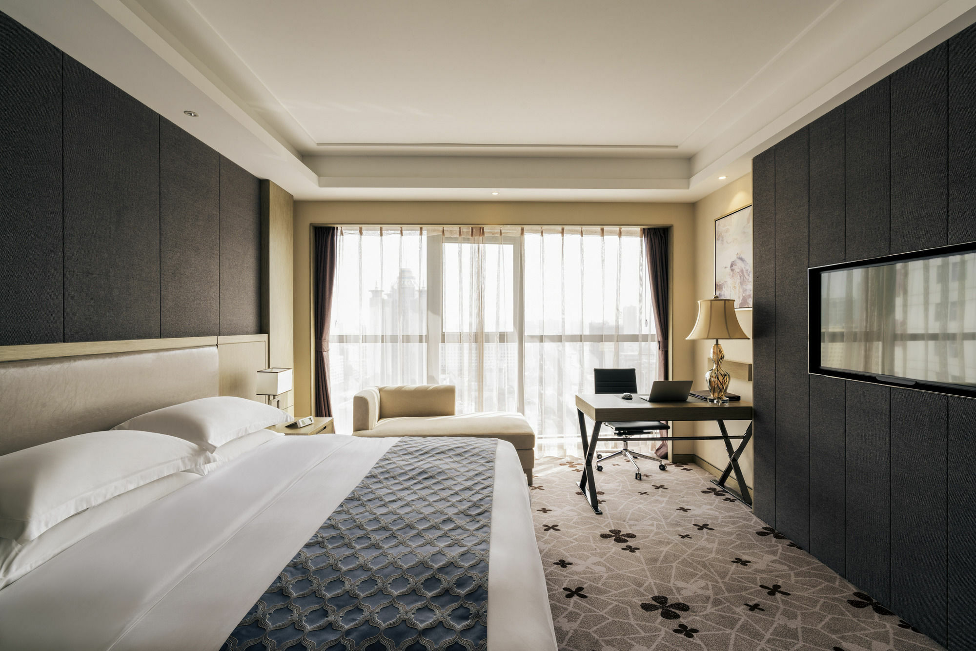 Hilton Garden Inn Wuhan Hankou Zewnętrze zdjęcie